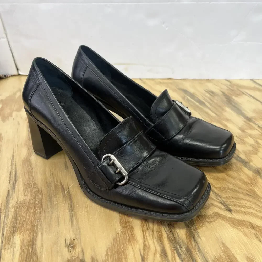 VTG 90s Y2K White Mountain Leather Heeled Loafer Size 8 Black Buckle Casual